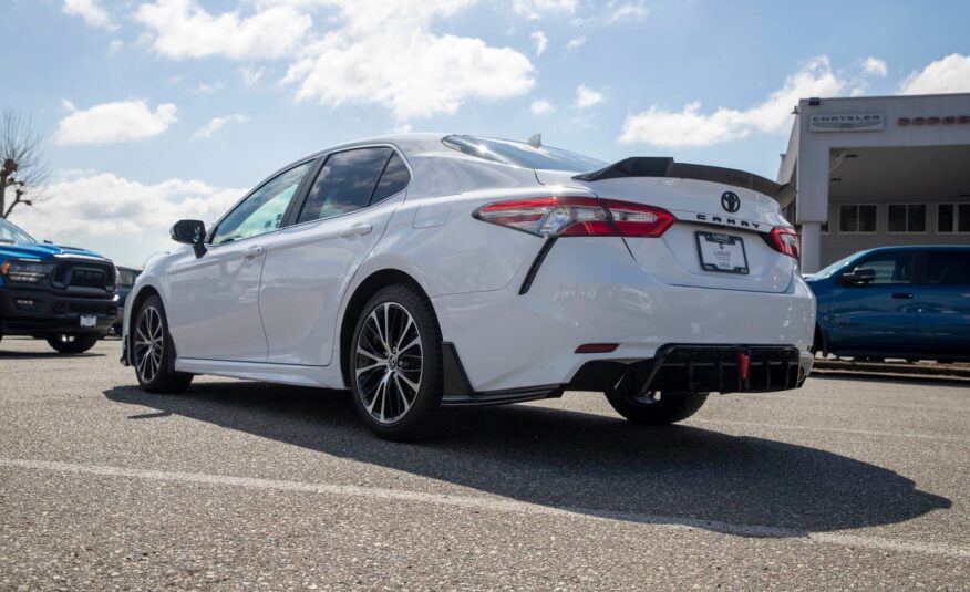 2019 Toyota Camry XLE LC2055