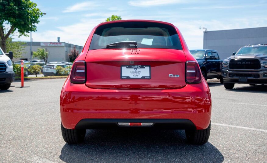 2024 Fiat 500e  R217627