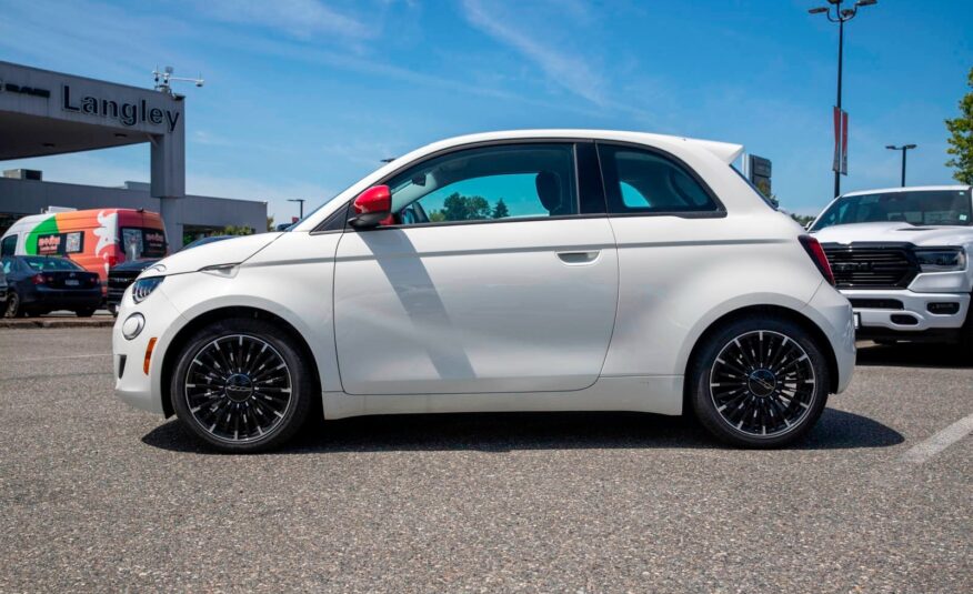 2024 Fiat 500e  R218070