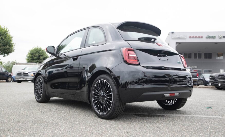 2024 Fiat 500e  R218001