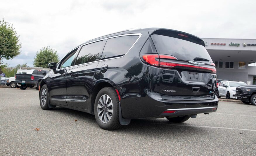 2021 Chrysler Pacifica Hybrid Limited LC2288