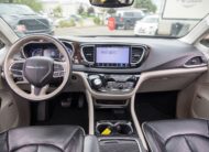 2021 Chrysler Pacifica Hybrid Limited LC2288