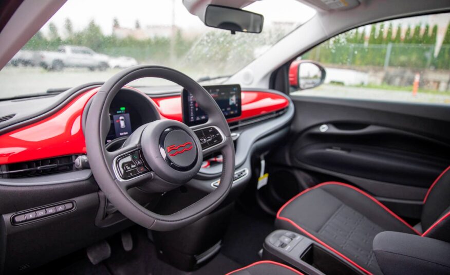 2024 Fiat 500e  R216568