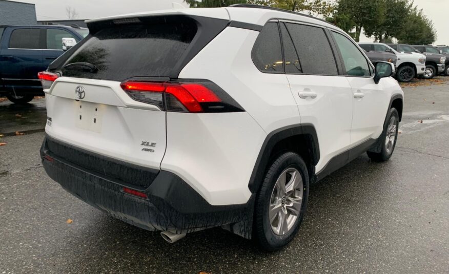 2022 Toyota RAV4 XLE LC2388