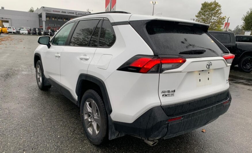 2022 Toyota RAV4 XLE LC2388