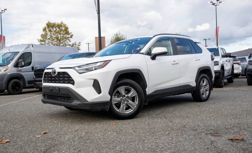 2022 Toyota RAV4 XLE LC2388