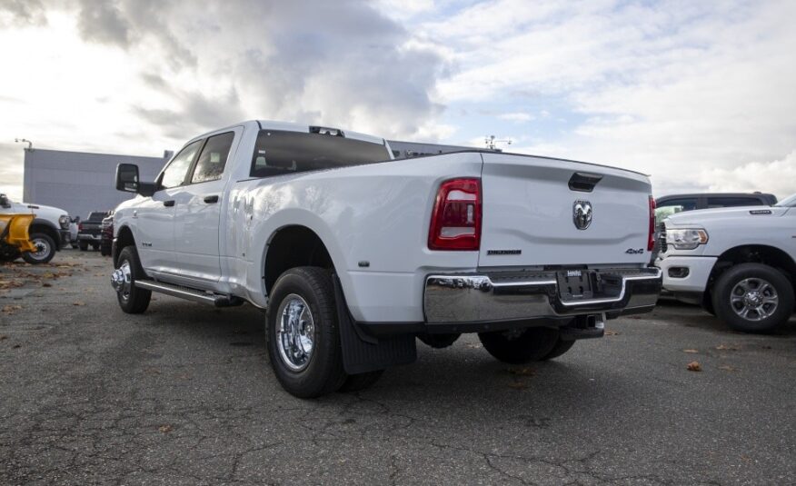 2024 RAM 3500 Big Horn R384135