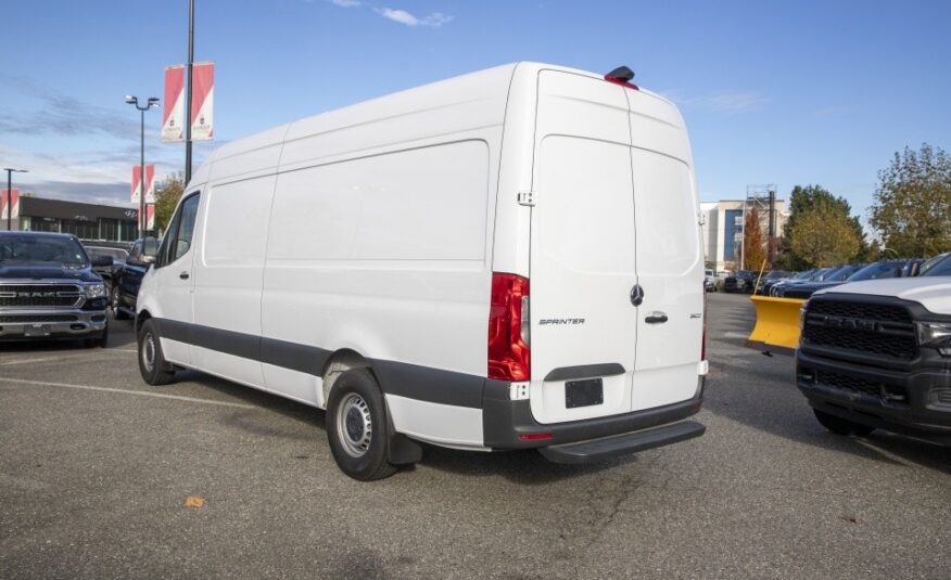 2022 Mercedes-Benz Sprinter 2500 High Roof I4 Diesel LC2401