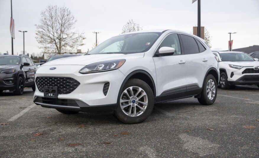 2021 Ford Escape SE LC2411