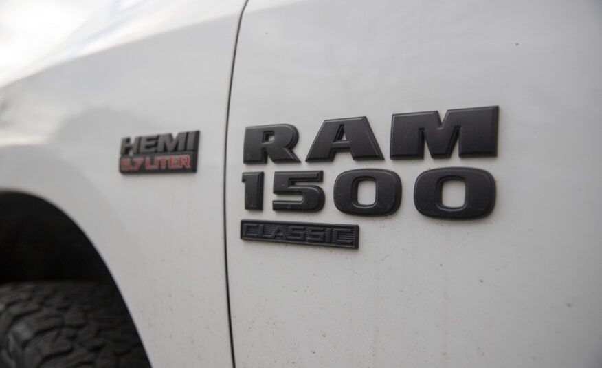 2021 RAM 1500 Classic Tradesman LC2422