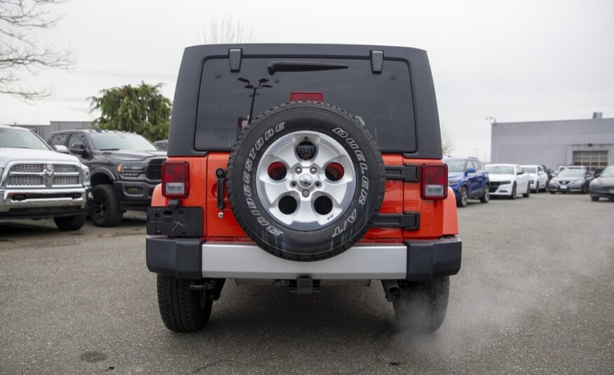 2015 Jeep Wrangler Unlimited Sahara LC2410A