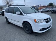 2017 Dodge Grand Caravan Crew R153043A