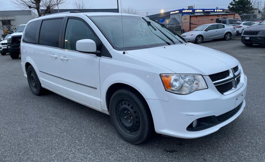 2017 Dodge Grand Caravan Crew R153043A