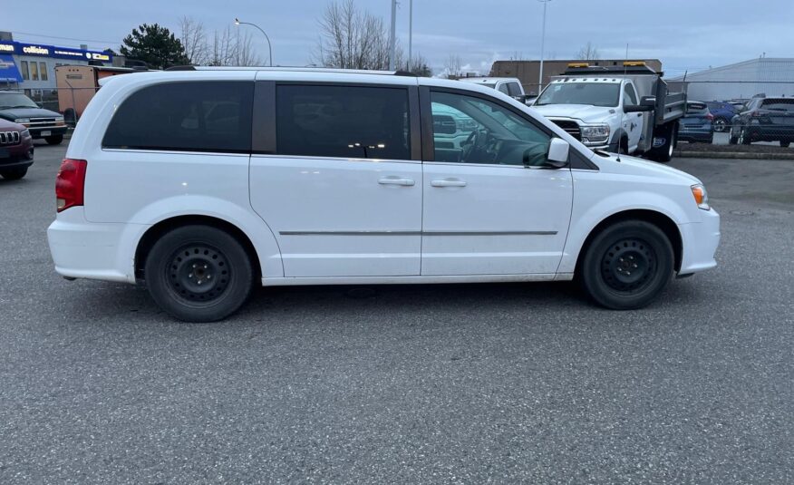 2017 Dodge Grand Caravan Crew R153043A