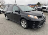 2020 Toyota Sienna LE 8-Passenger R115437A