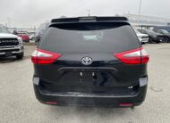 2020 Toyota Sienna LE 8-Passenger R115437A