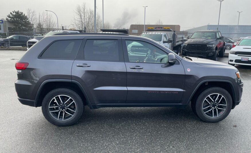 2021 Jeep Grand Cherokee Trailhawk LC2449