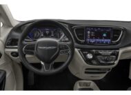 2022 Chrysler Pacifica Touring LC2458