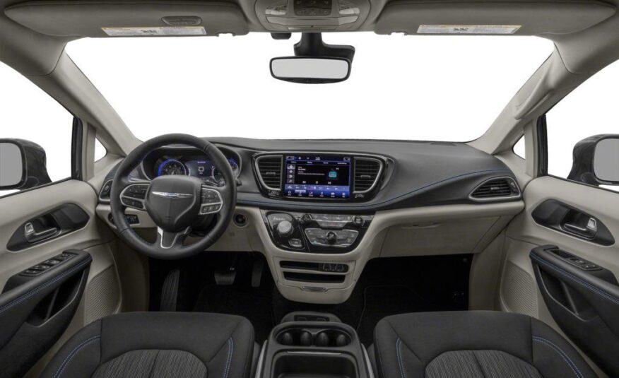 2022 Chrysler Pacifica Touring LC2458