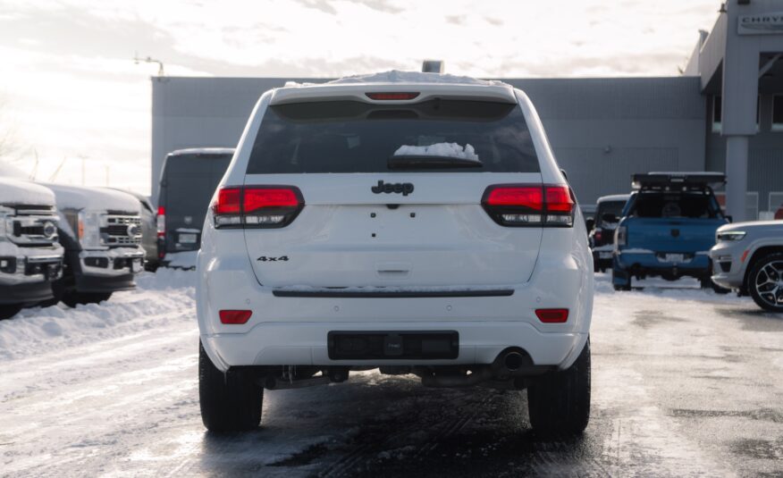 2021 Jeep Grand Cherokee Laredo R224838A