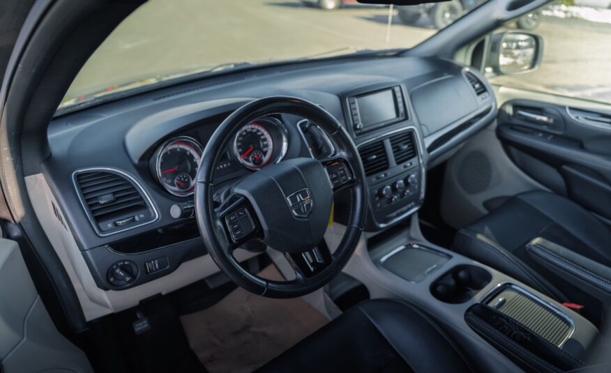 2019 Dodge Grand Caravan CVP/SXT R177737A