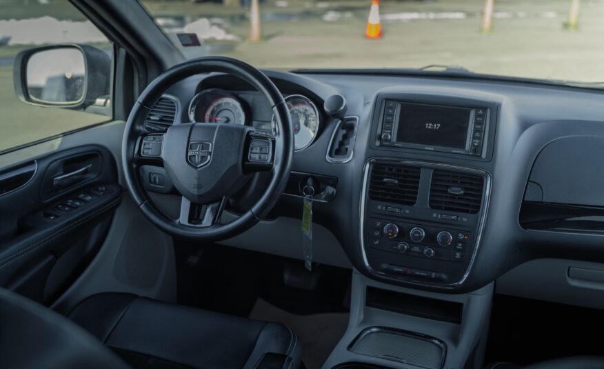 2019 Dodge Grand Caravan CVP/SXT R177737A