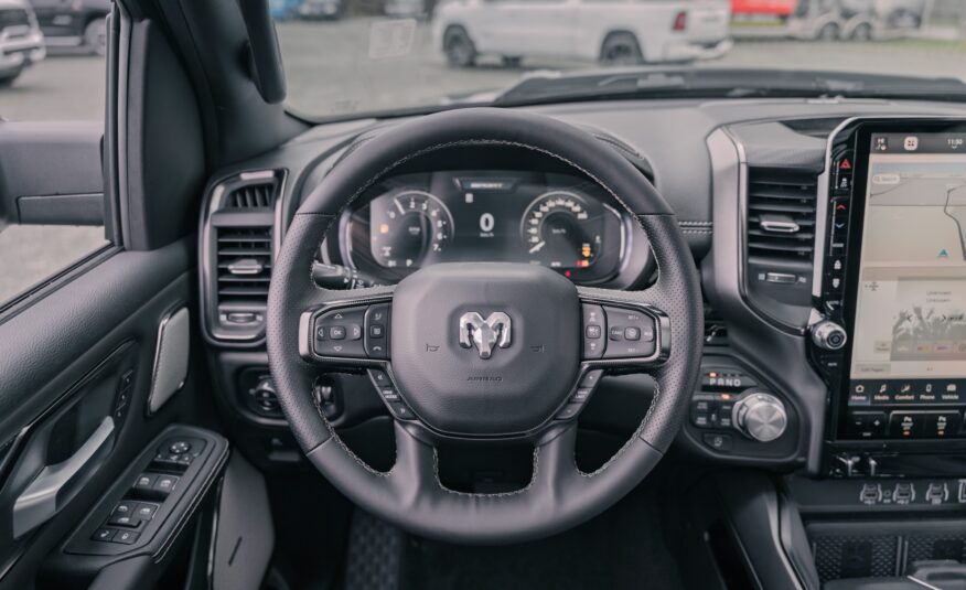 2025 RAM 1500 Sport S726070