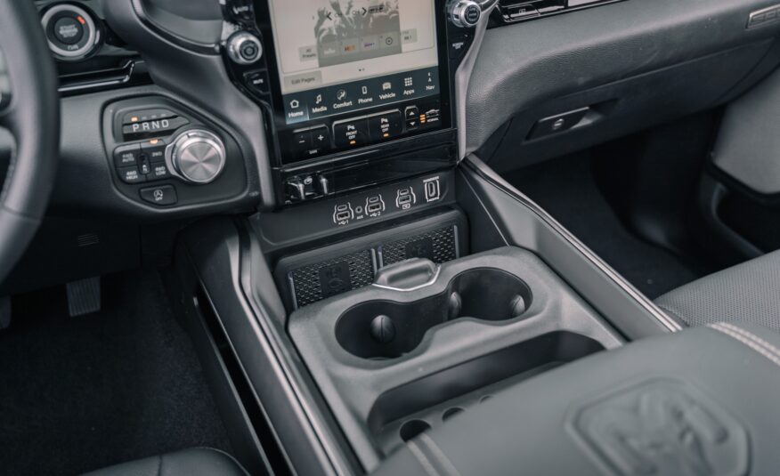2025 RAM 1500 Sport S726070