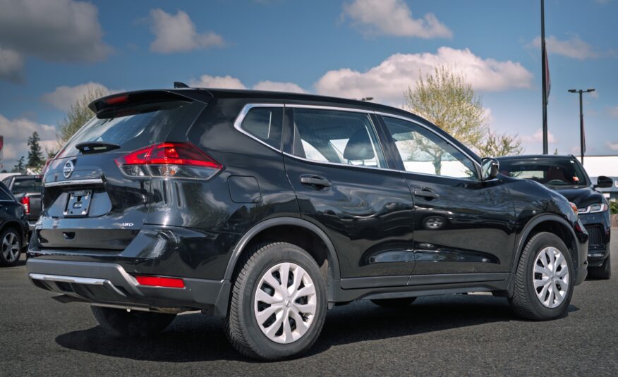 2019 Nissan Rogue S LC2555