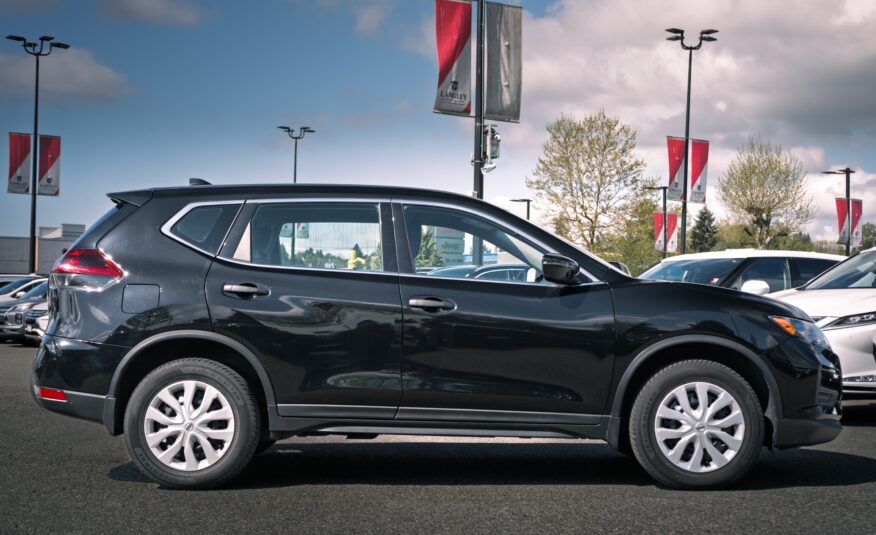 2019 Nissan Rogue S LC2555