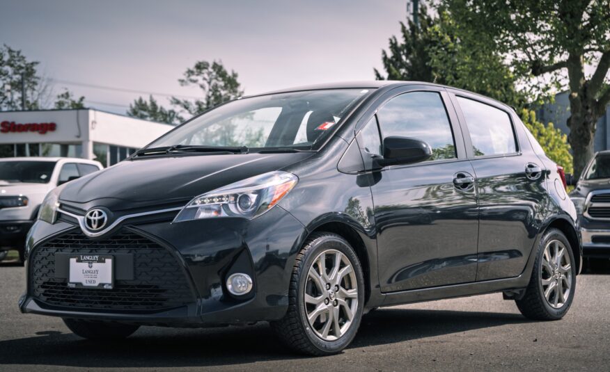 2015 Toyota Yaris SE S517375A