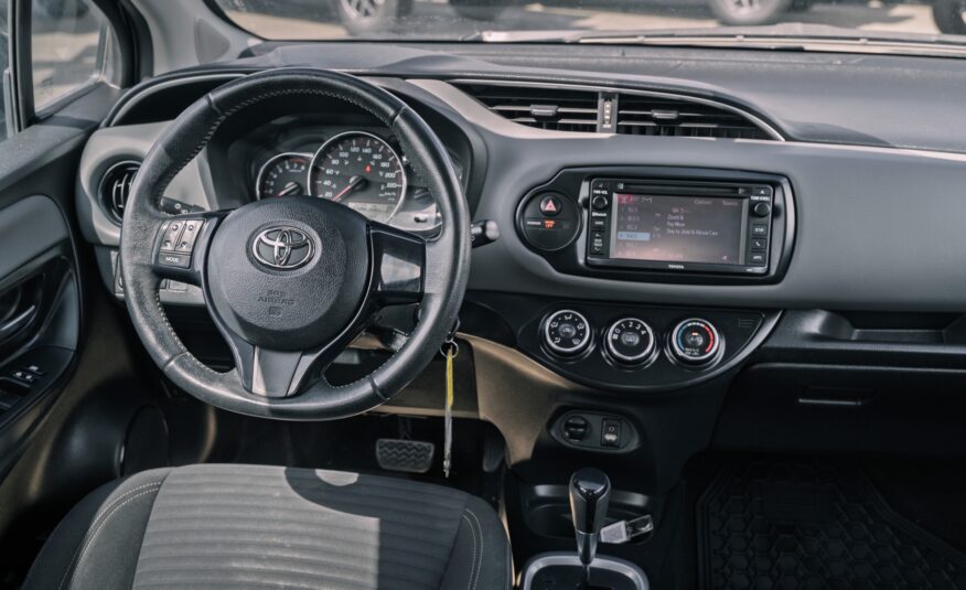 2015 Toyota Yaris SE S517375A