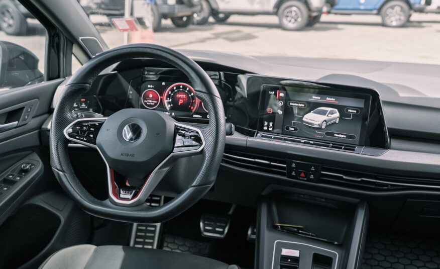 2022 Volkswagen Golf GTI Performance LC2563