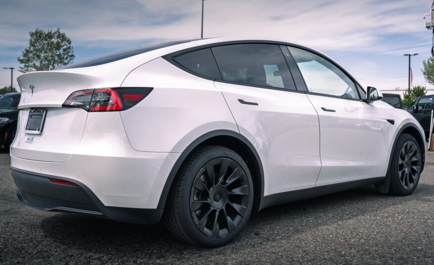2021 Tesla Model Y Standard Range LC2558
