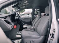 2018 Toyota Sienna LE 8-Passenger LC2552