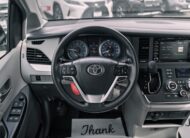 2018 Toyota Sienna LE 8-Passenger LC2552