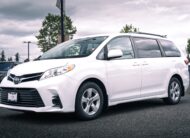 2018 Toyota Sienna LE 8-Passenger LC2552