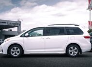 2018 Toyota Sienna LE 8-Passenger LC2552