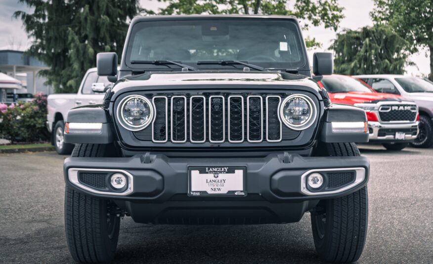 2025 Jeep Wrangler Sahara S582820