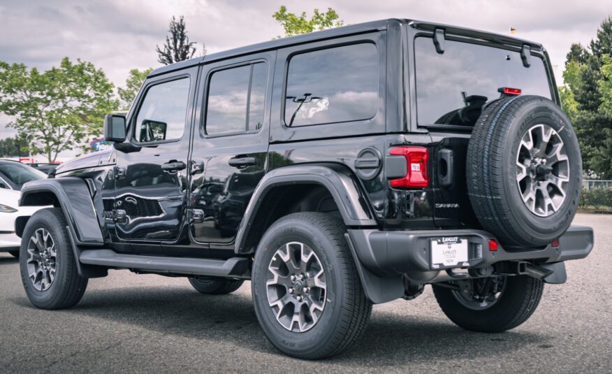 2025 Jeep Wrangler Sahara S582820