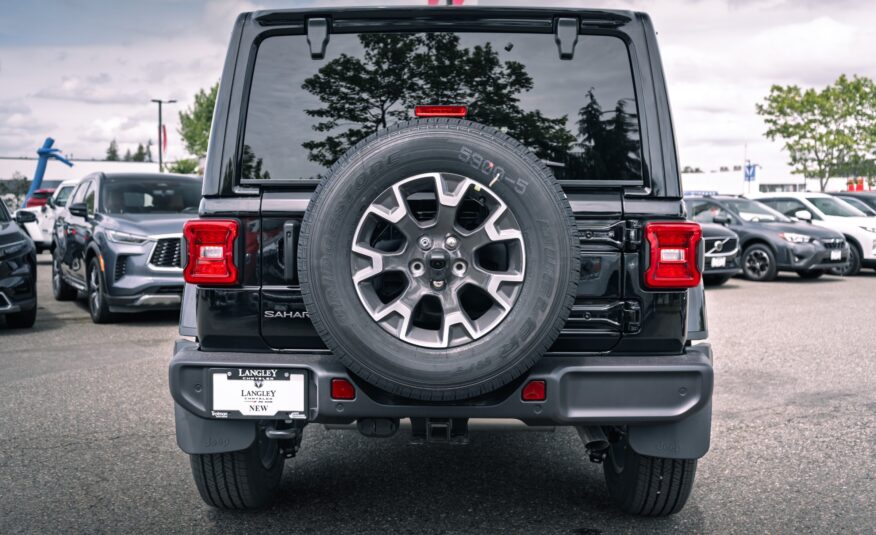 2025 Jeep Wrangler Sahara S582820