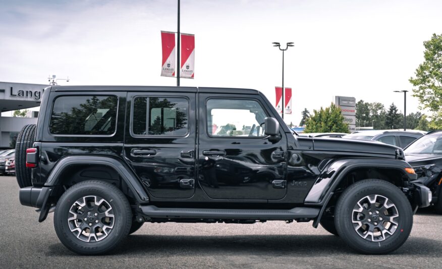 2025 Jeep Wrangler Sahara S582820