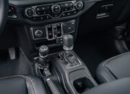 2025 Jeep Wrangler Sahara S582820