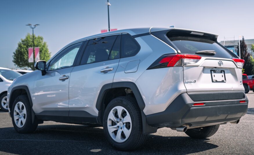 2022 Toyota RAV4 LE LC2580