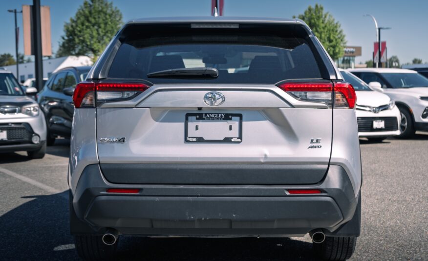 2022 Toyota RAV4 LE LC2580