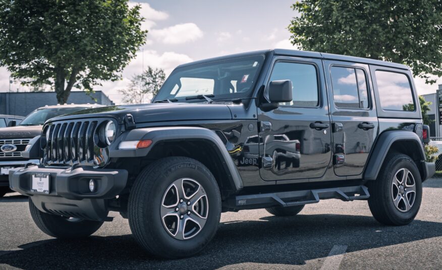 2022 Jeep Wrangler Unlimited Sport R220000A