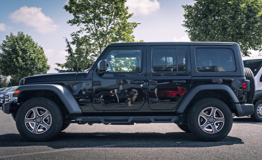 2022 Jeep Wrangler Unlimited Sport R220000A