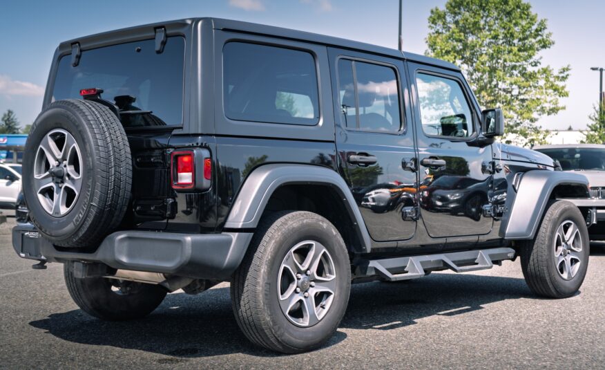 2022 Jeep Wrangler Unlimited Sport R220000A