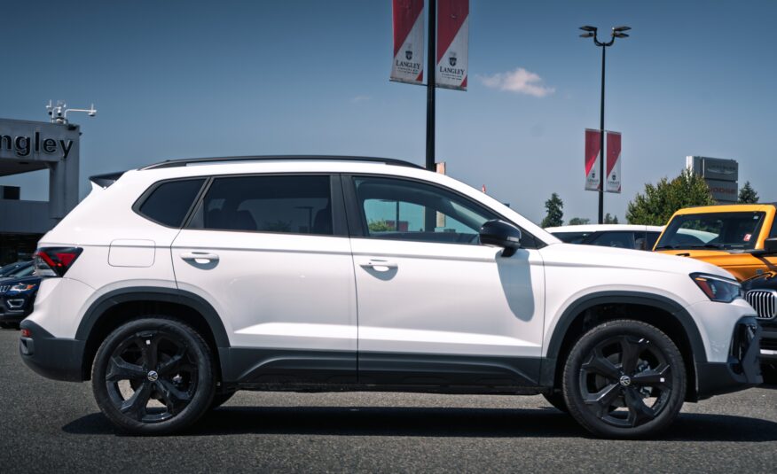 2025 Volkswagen Taos Comfortline Black Edition LC2604