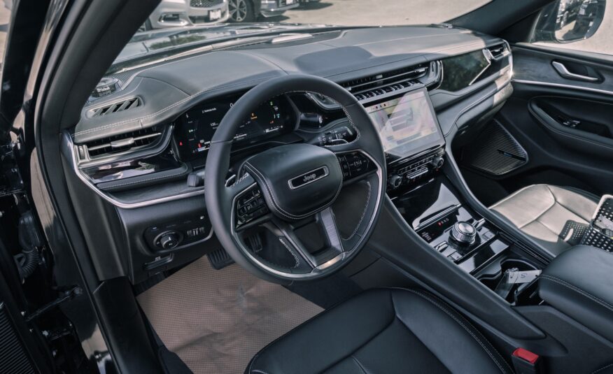 2023 Jeep Grand Cherokee 4xe Overland LC2593
